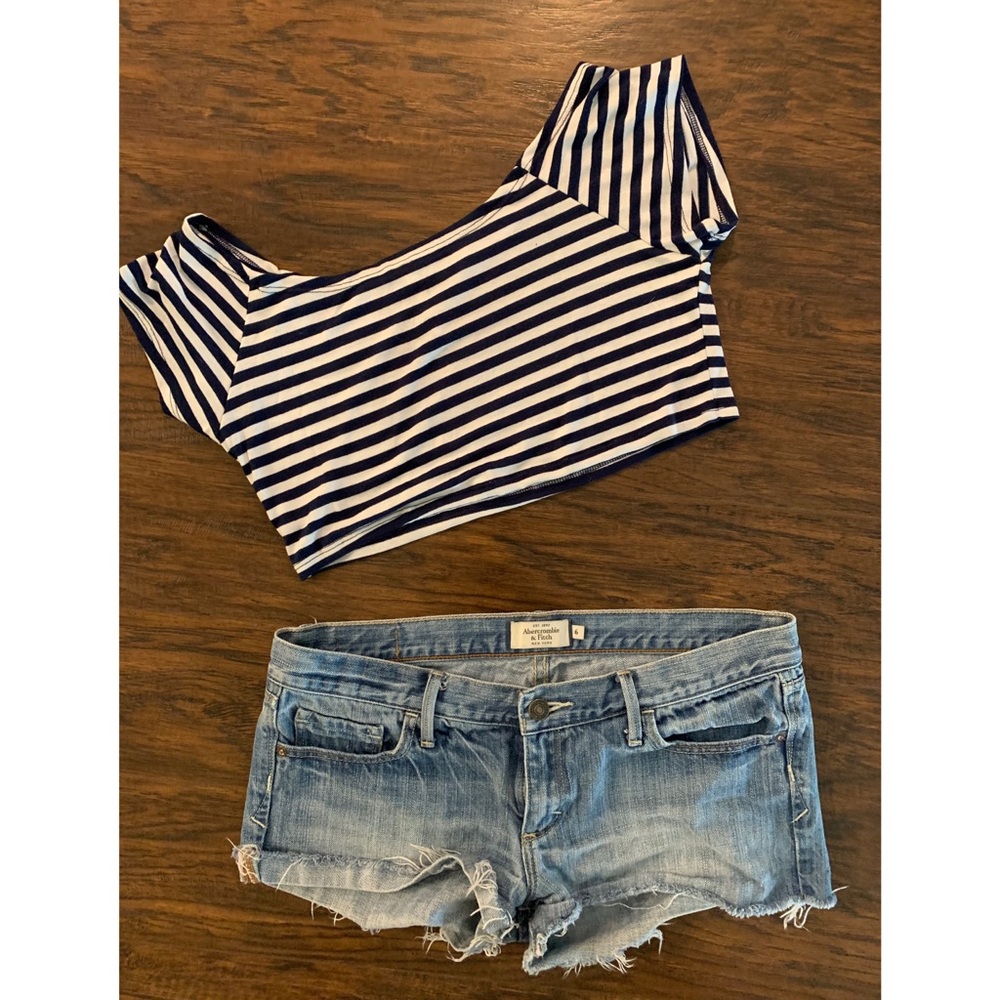 NWT Doll swimwear crop top